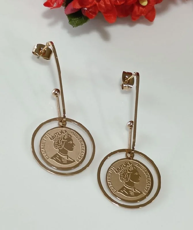 women retro earrings -Tarohi JewelsStainless Steel Gold/Rosegold Plated Queen Elizabeth Portrait Coin Drop Hanging Earring- STNER 2590