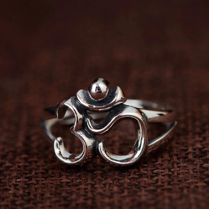 women vintage wedding bands -Sacred Om Silver Ring