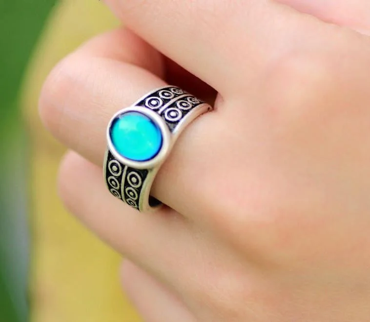 women bold statement rings -Retro Silver Mood Ring